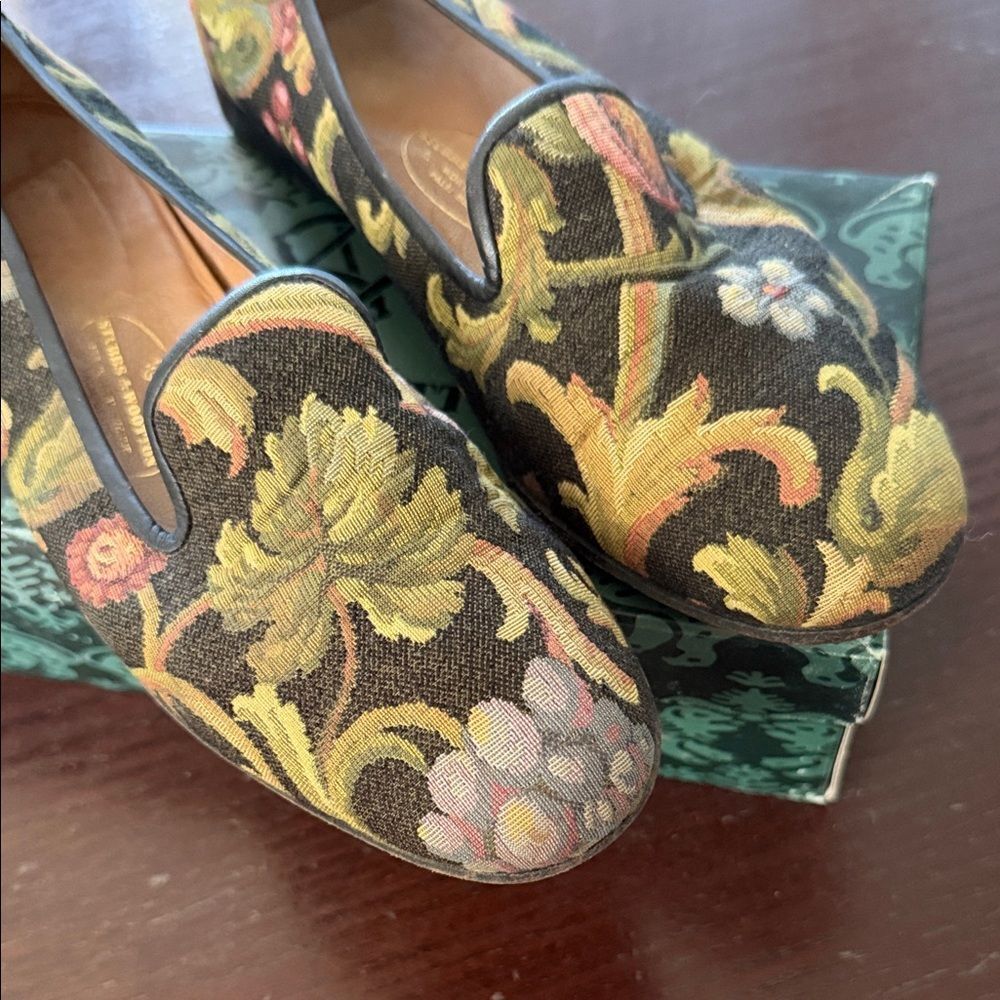 Stubbs & Wootton Black Floral Loafers View 2